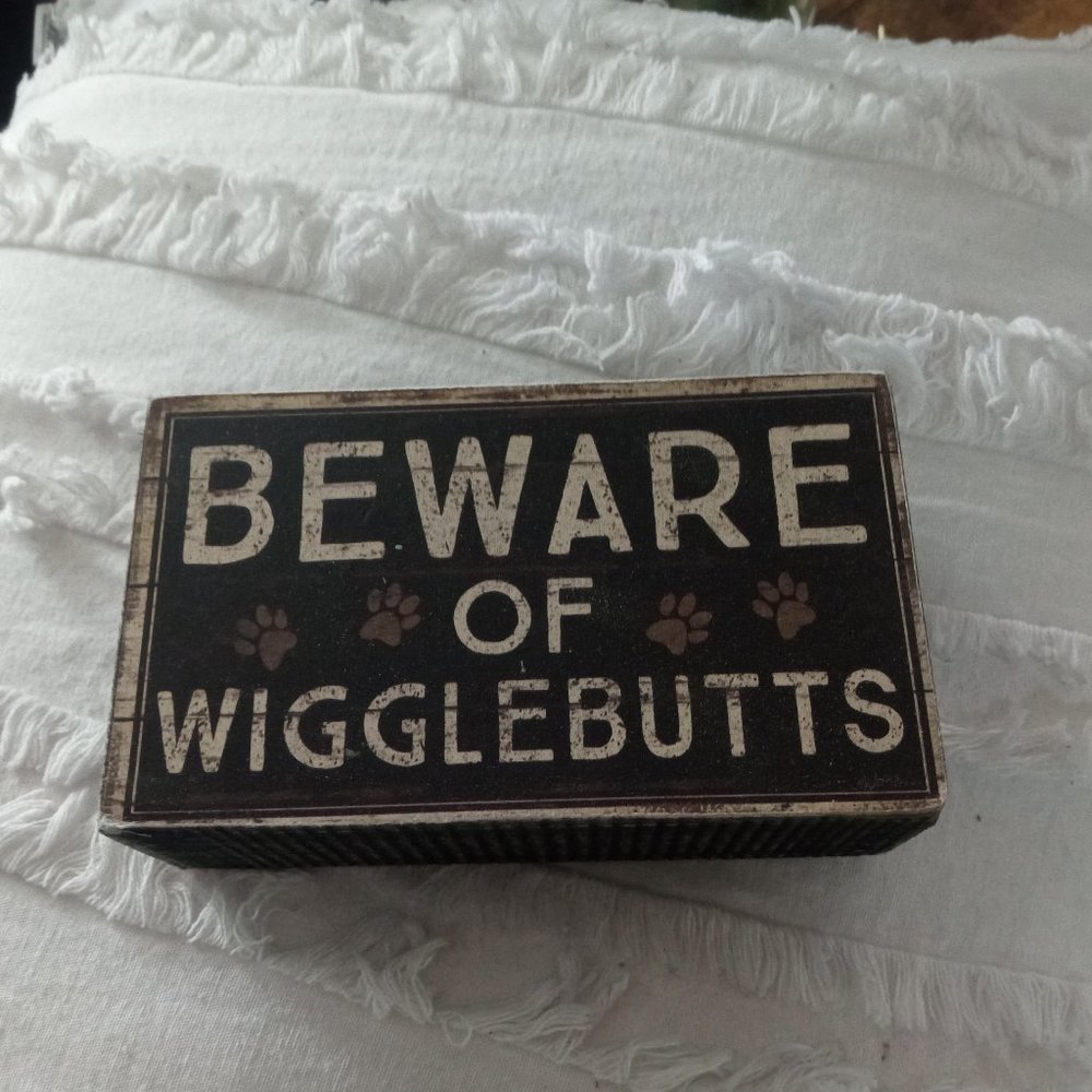 Wood Box Sign